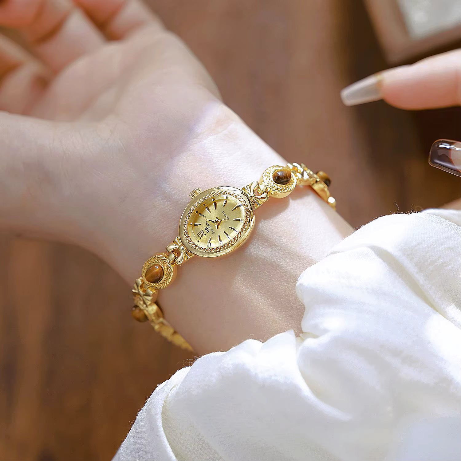 Jadelle Retro Stone Bracelet Watch 3