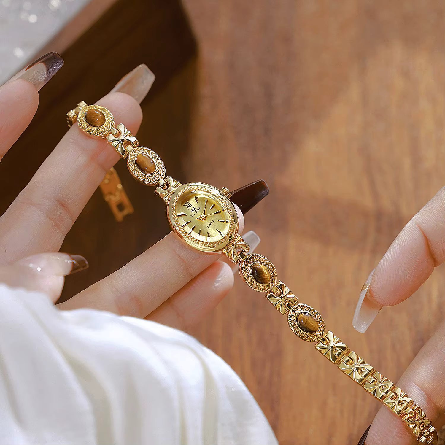 Jadelle Retro Stone Bracelet Watch 4