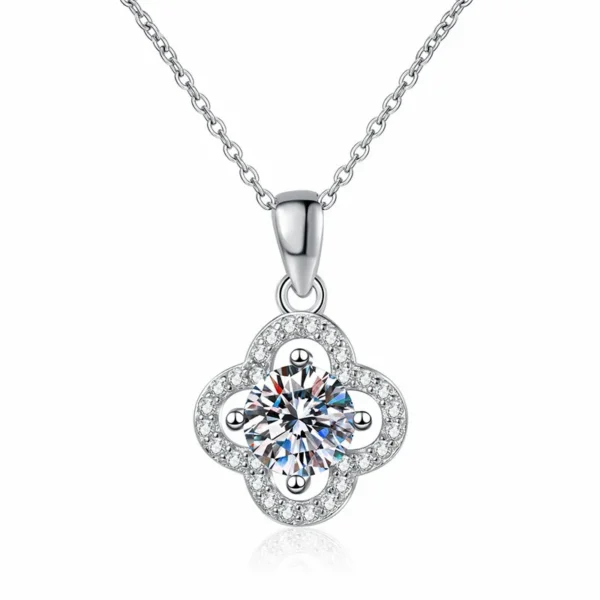 Serene Elegance Clover Necklace