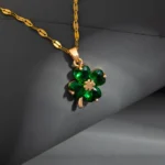 CloverGlow Elegante Vier-Blatt Halskette