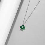CloverGlow Elegante Vier-Blatt Halskette