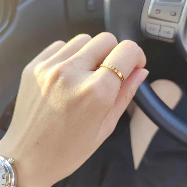 Lina Heart Ring