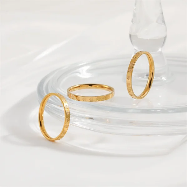 Lina Heart Ring