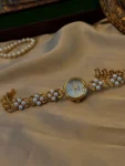 BelleLuxe Elegant Gold Pearl-Inlaid Watch