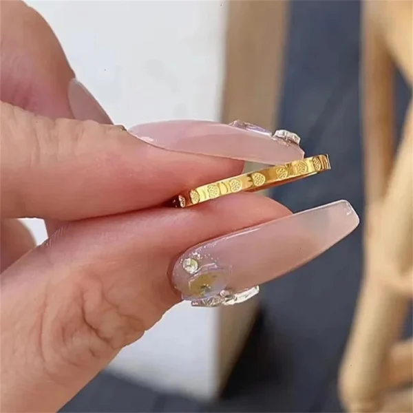 Lina Heart Ring