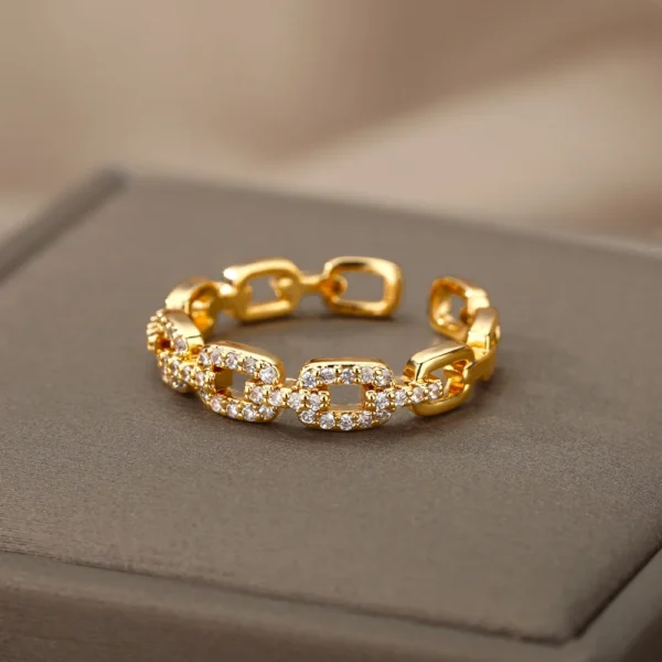 Elara Twist Chain Ring 2